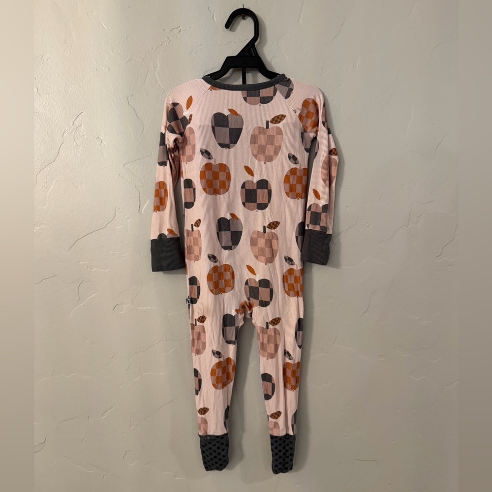 Kiki and LuLu Bamboo Convertible Sleeper, 18-24 Months - Picture 2 of 4